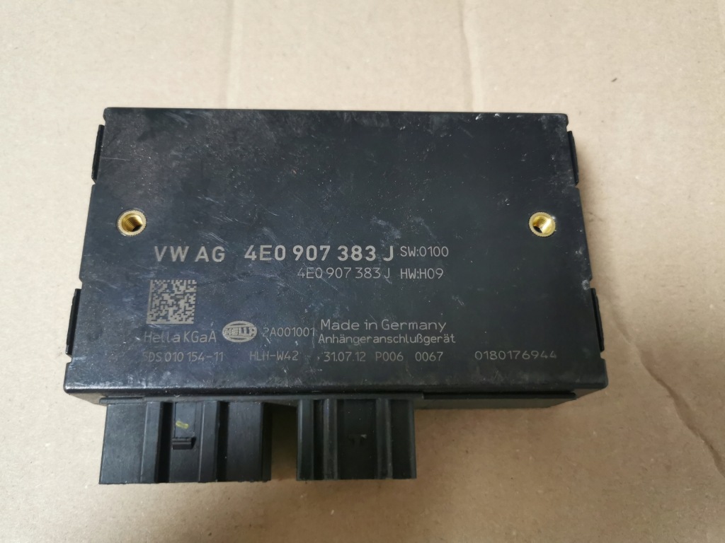 фото №1, Audi a8 d3 q7 4l0 lift модуль фаркоп 4e0907383j