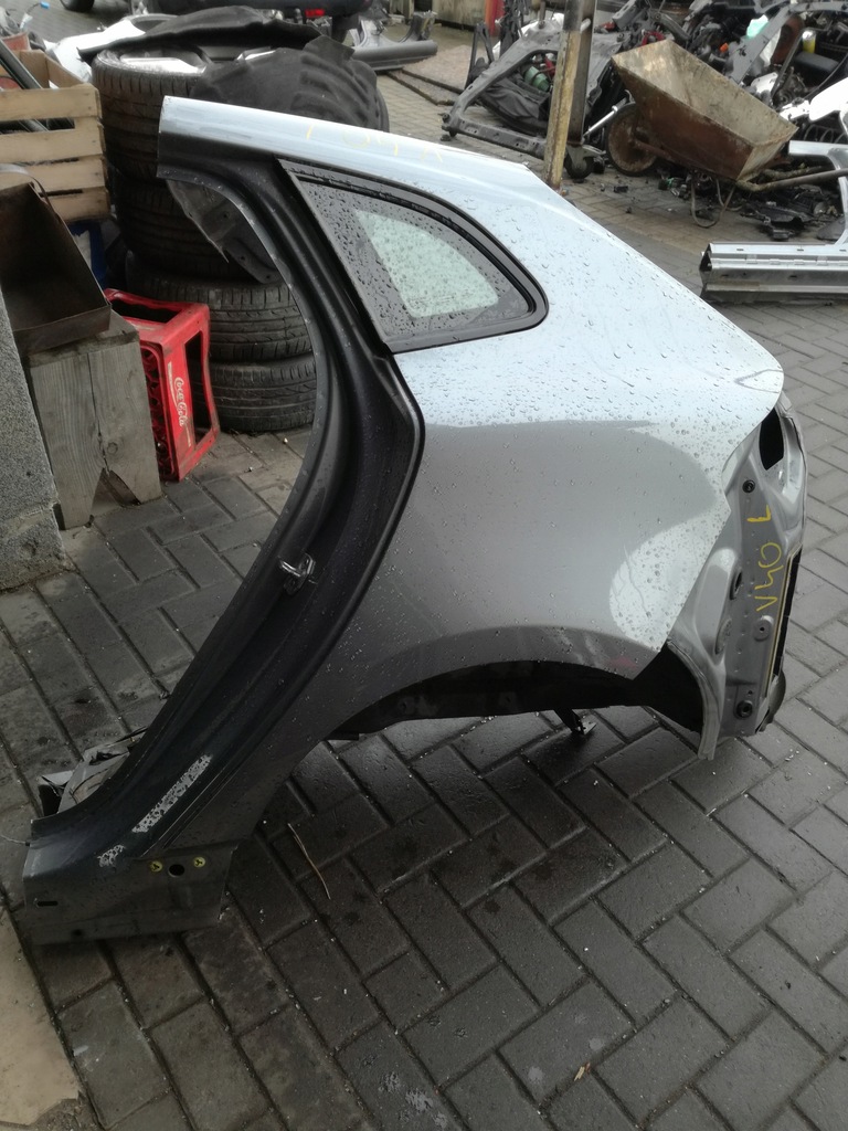 фото №1, Volvo v40 ii 2012- 2019 rok чверть крила лівий задня