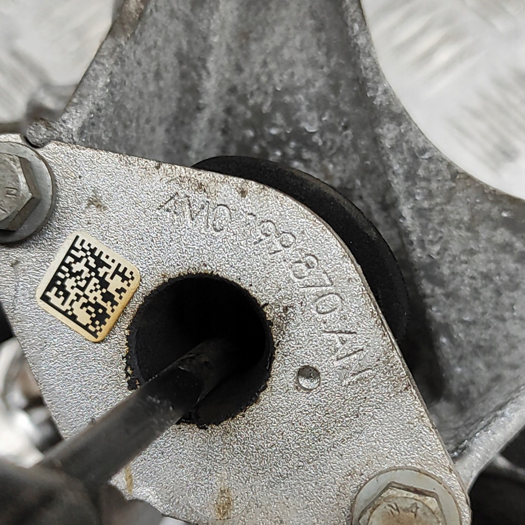 фото №7, Audi a6 s6 c8 4k 2019 права сторона кронштейн / кронштейн двигуна