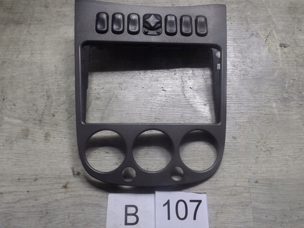 фото №1, Рамка радіо перемикач обігріву скло mercedes a klasa w168 1688203610
