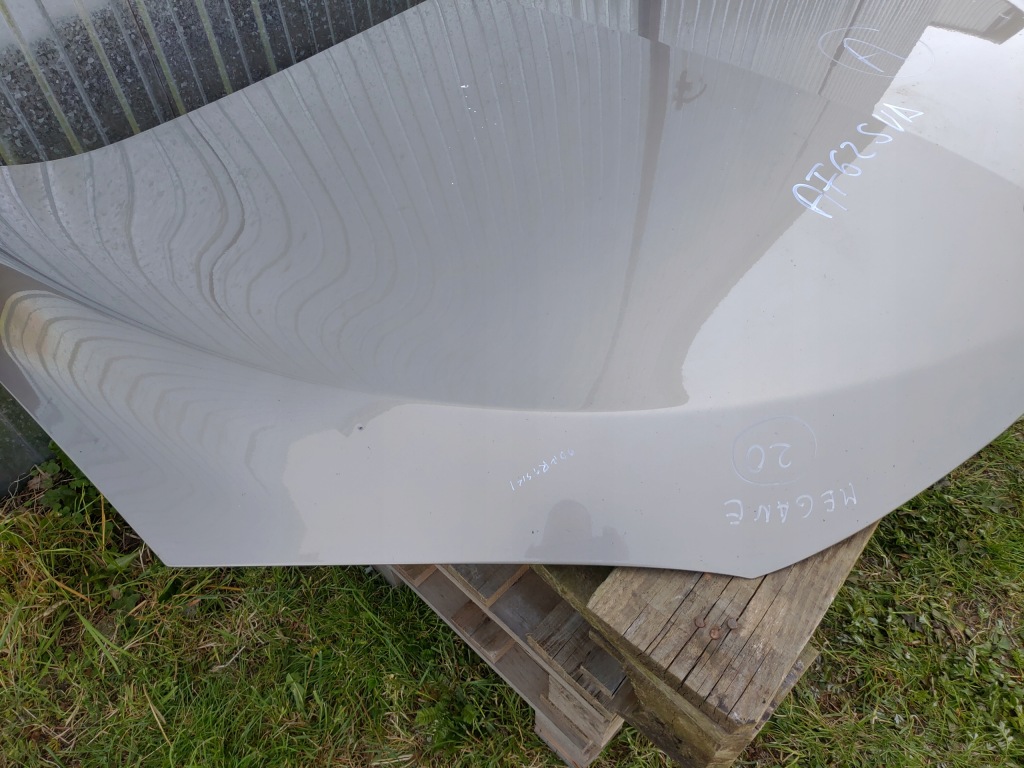 Капот крышка двигателя renault megane 3 3 рестайлинг  2011-2013 hb цвет tehnk в Украине