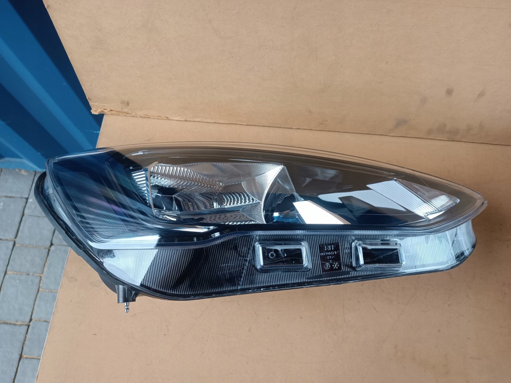 Ford focus mk4 led фара правый  левая Доставка