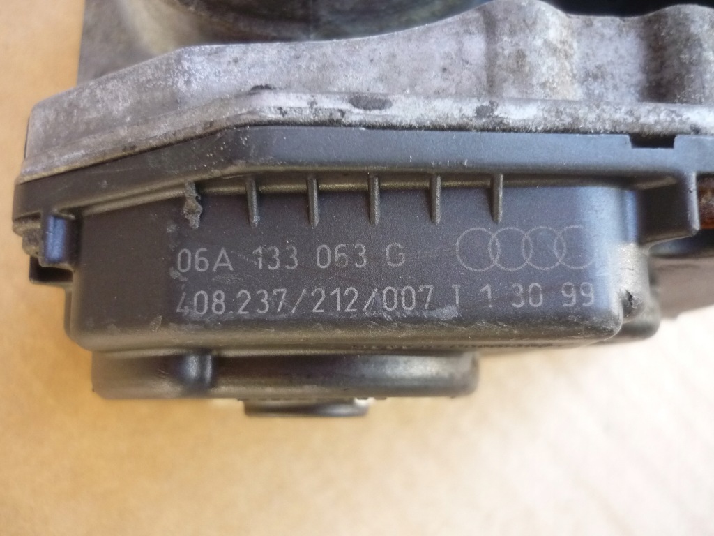 фото №13, Дроссельная заслонка 1.8 t agu 150km audi a3 8l golf iv leon i 06a133063g исправна