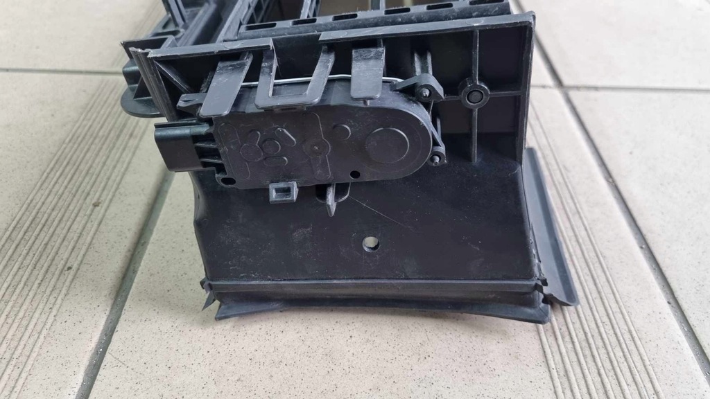 фото №5, Воздуховод воздуха жалюзи dacia jogger sondero iii logan iii clio v