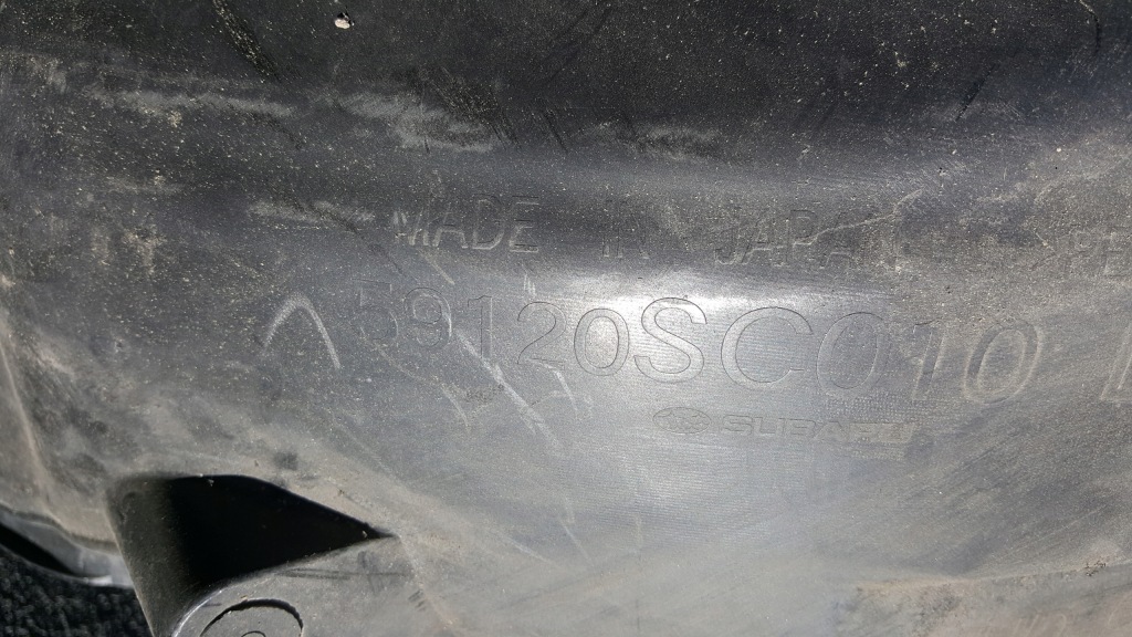 Подкрылок левая левый перед передние subaru forester l Доставка