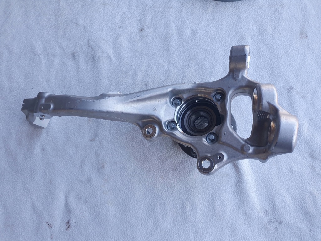 фото №1, Поворотный кулак i ступица mercedes glc x253 a2533323400