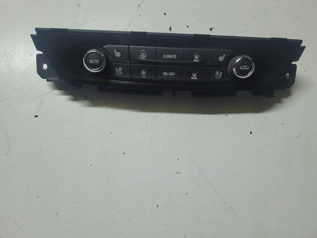 фото №1, Панель кондиционера opel insignia b