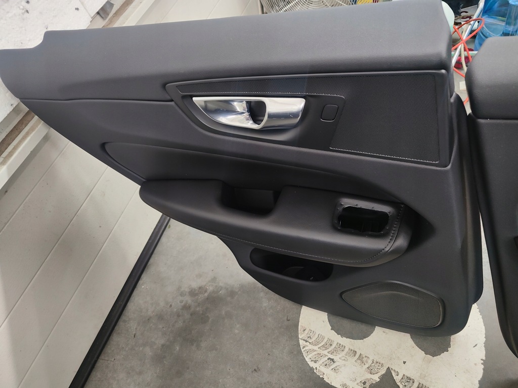 фото №10, Xc60 ii lift сиденья заднее сиденье обшивки туннель