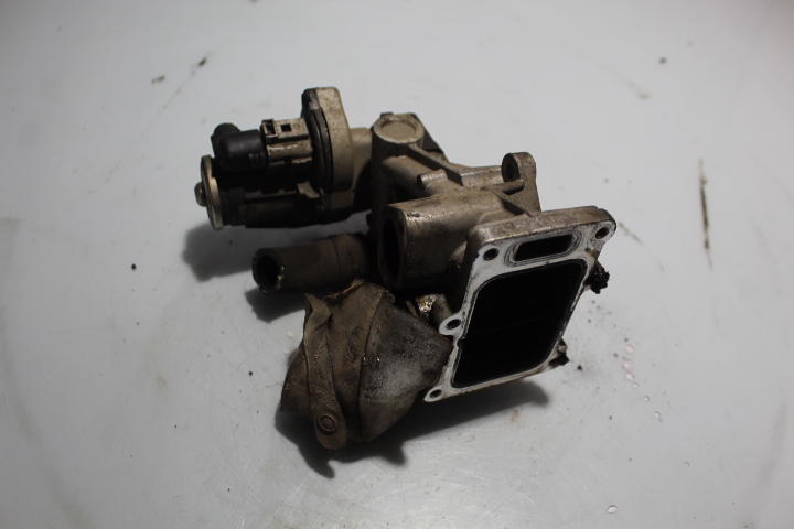 фото №1, Клапан egr рециркуляции выхлопных газов vw golf vi 1.6tdi