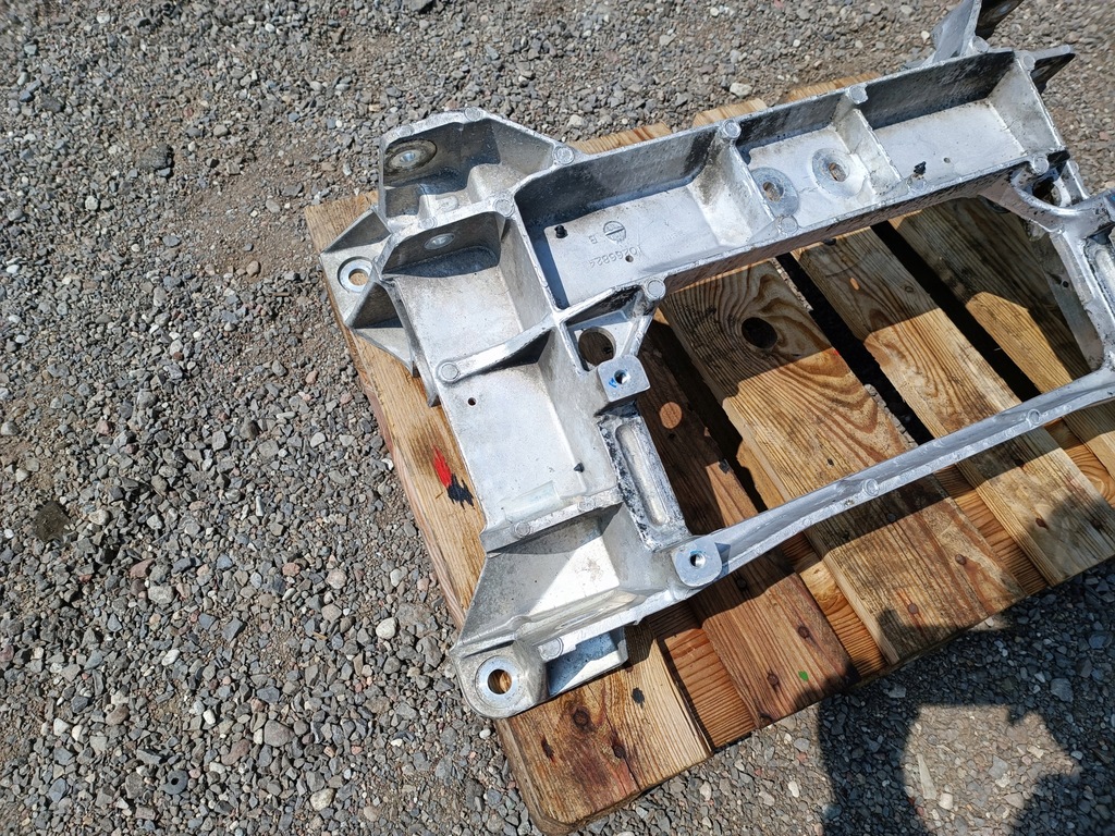 фото №7, Підрамник балка задня chevrolet corvette c5