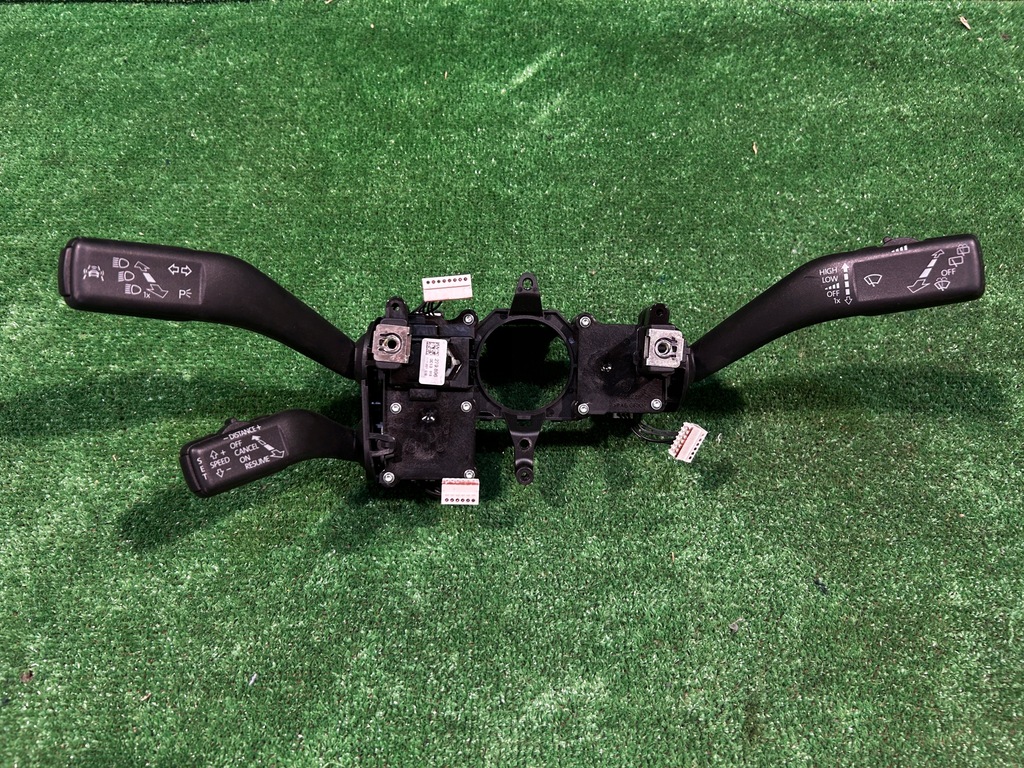 фото №1, Volkswagen skoda переключатель комбинированный 5k0953501em