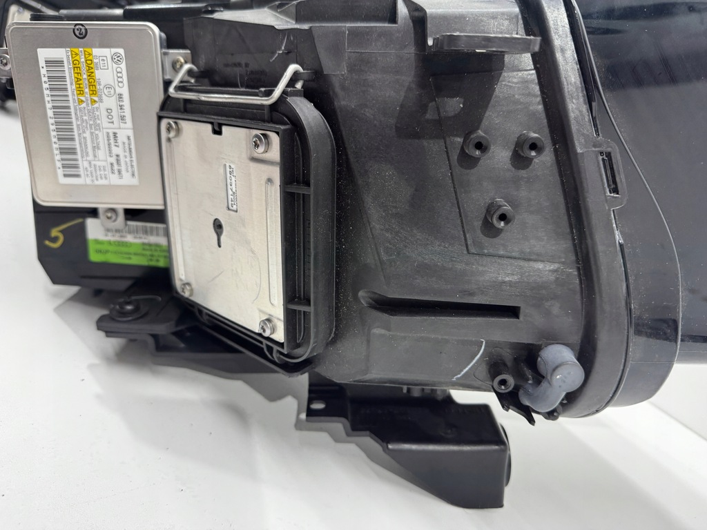 фото №7, Лампы ксенон led audi q5 przed lift nowe полный p+l 8r0941004j 8r0941003j