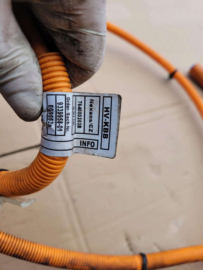 фото №2, Шланг жгут напряжения bmw i3 9339958