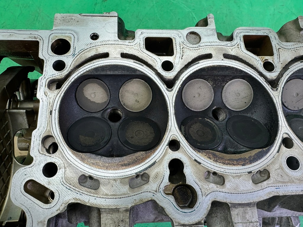 фото №12, Головка циліндрів права з розподільчі вали audi s6 c6 5.2 fsi v10 06-11 bxa 435km