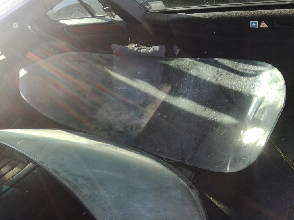 фото №1, Скло задня mercedes w111 coupe 1116785010