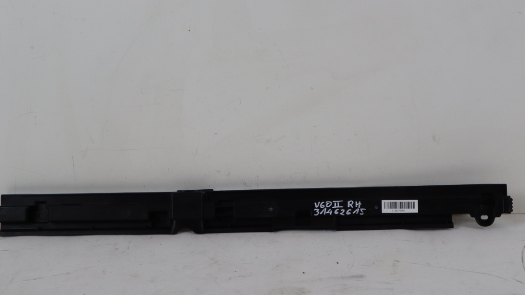 фото №6, Volvo v60 ii молдинг багажника права 31462615