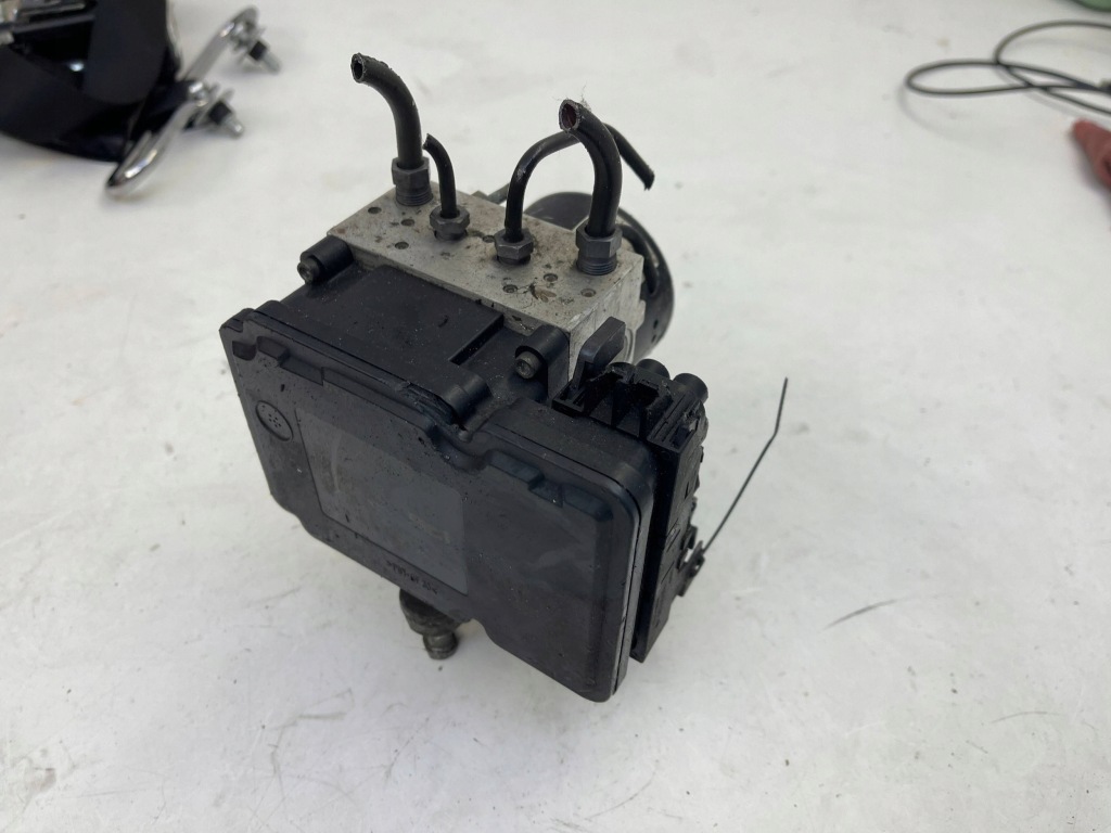 фото №1, Насос abs mercedes w204 lift slk r172 w172 a2044316912