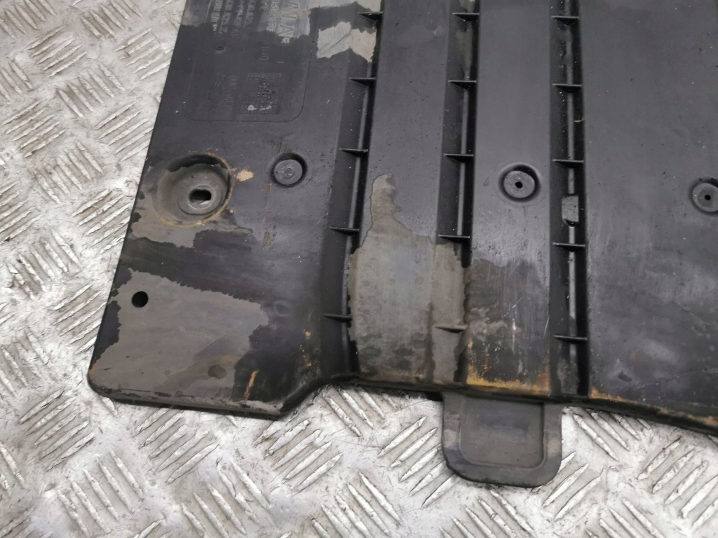 Seat ateca 2016 накладка средняя подвеска Киев