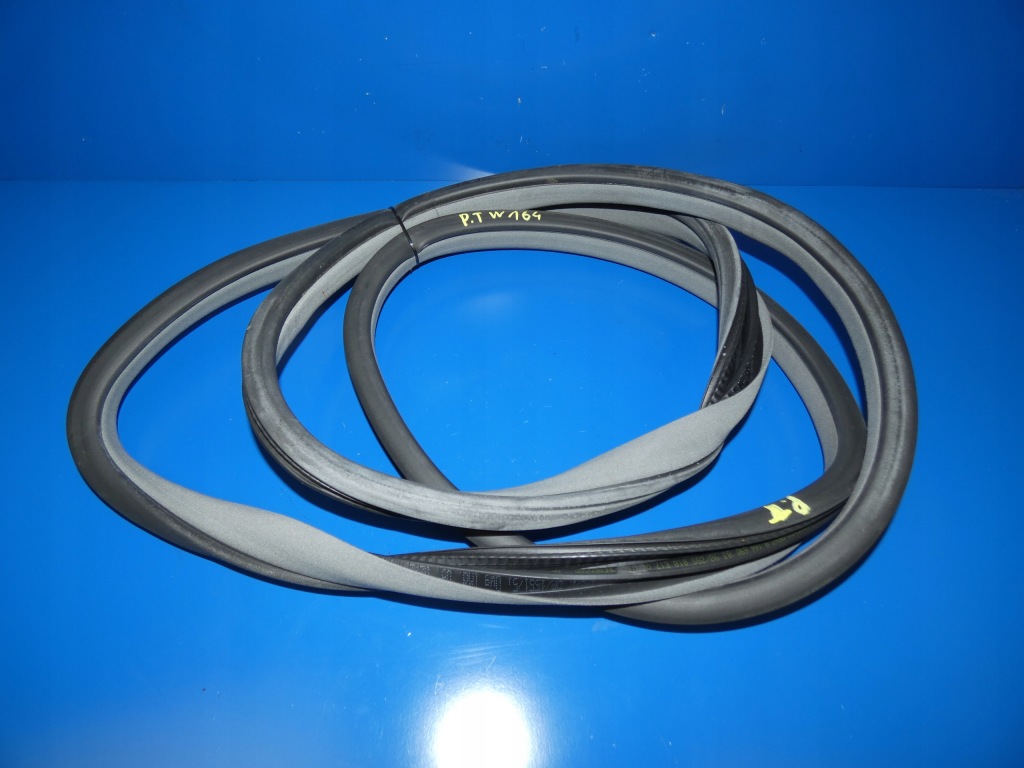 фото №1, Mercedes ml w164 прокладка дверь правый задняя