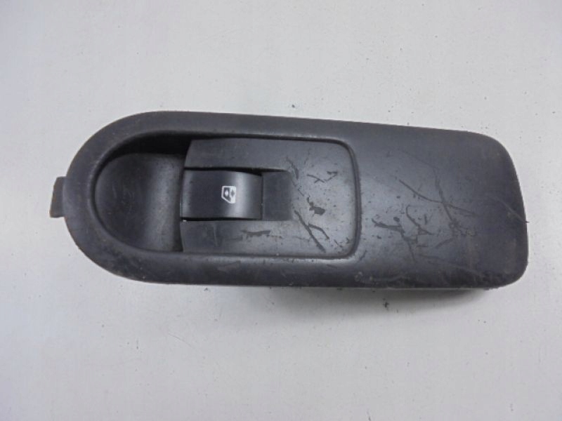 фото №1, Renault scenic ii выключатель стекло перед правый 156013740