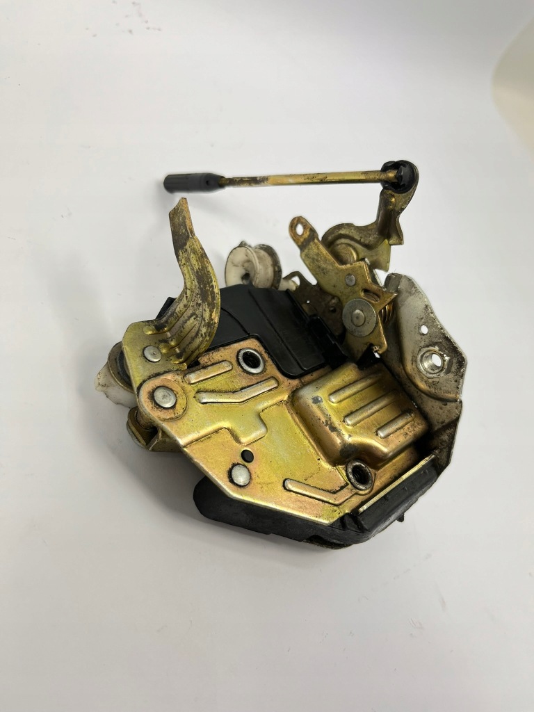 Замок дверь правый перед передний пассажира mercedes w201 190 Киев