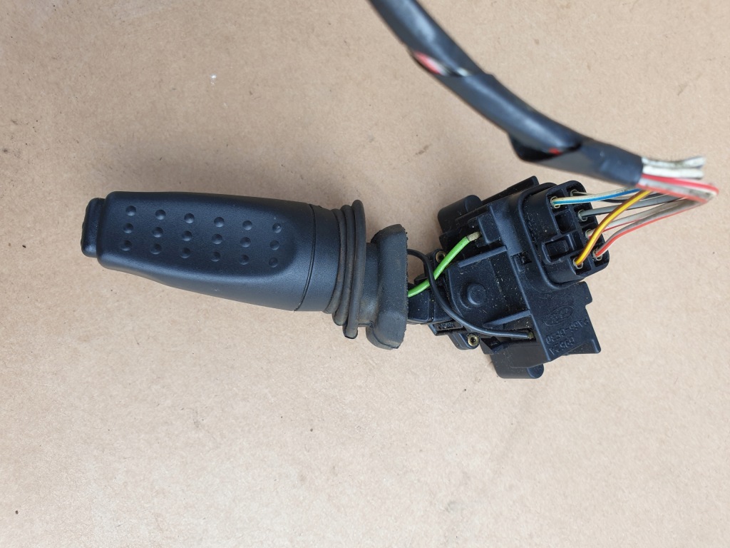 фото №3, Pilot перемикач панель радіо ford mondeo ii mk2 оригінальний номер eu