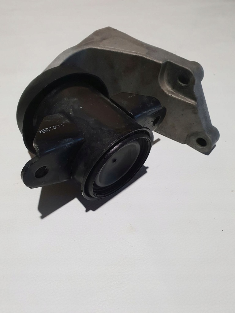 фото №8, Nissan leaf 10-21 кронштейн подушка двигателя правая