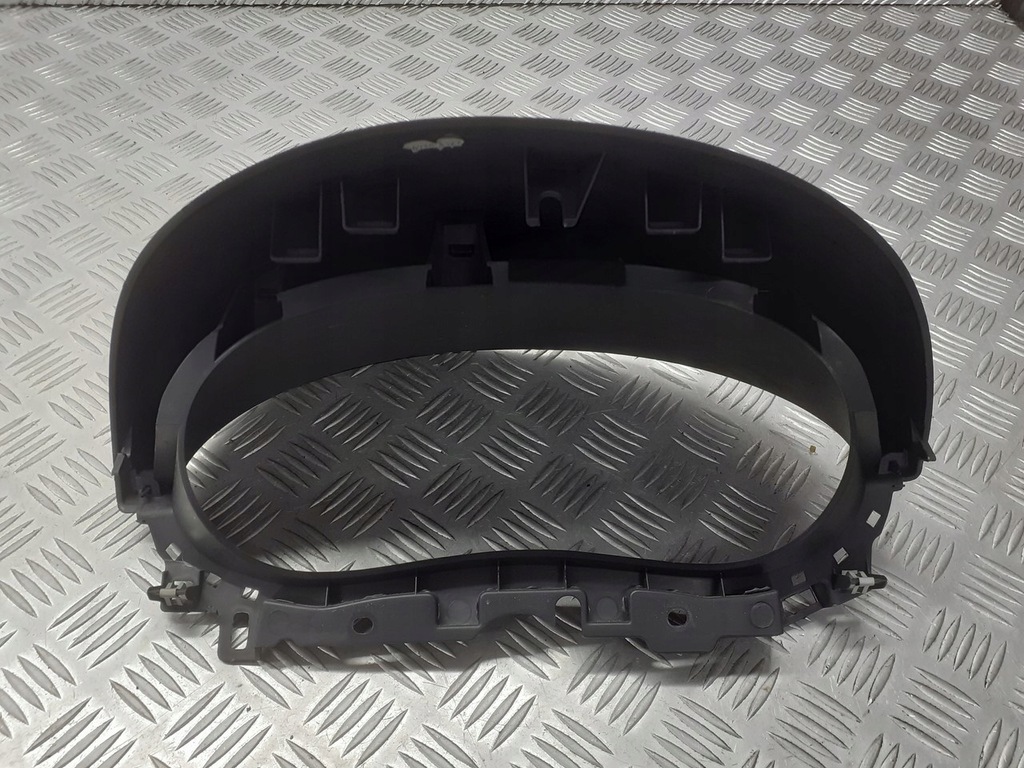 фото №1, Рамка защита спидометра dacia sandero