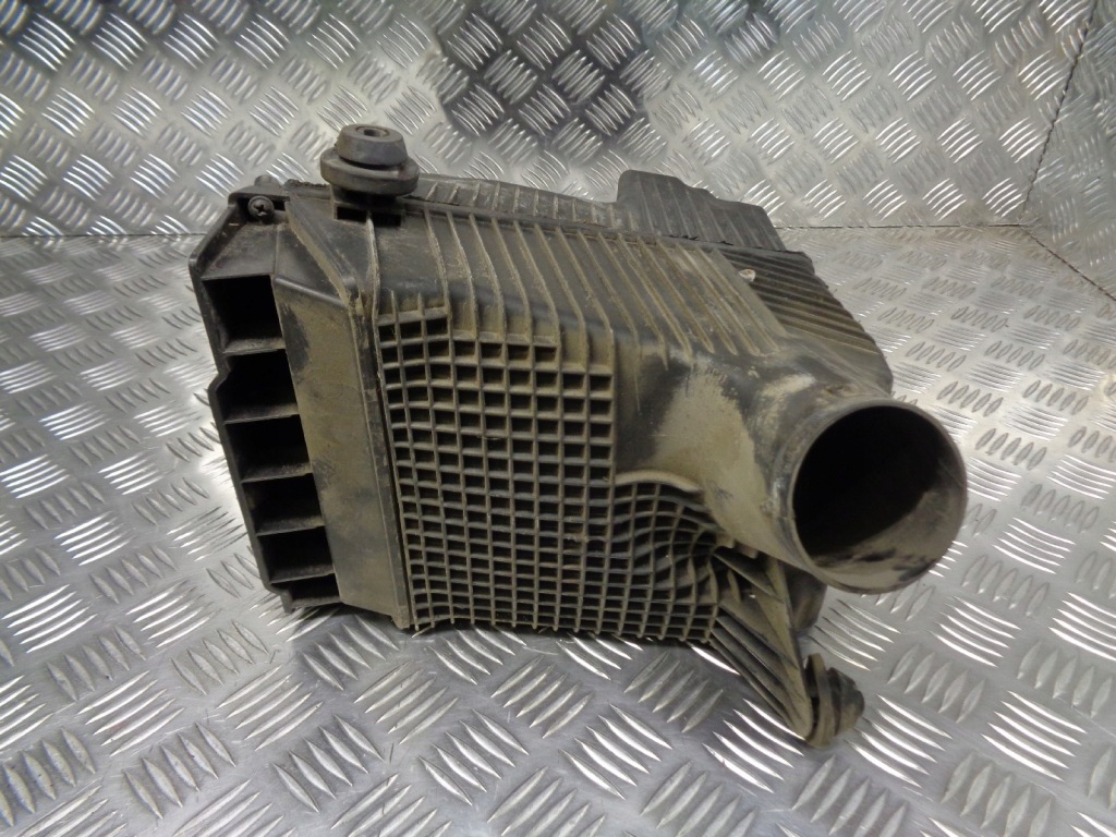 фото №1, Корпус фільтра повітря renault megane 8200369755