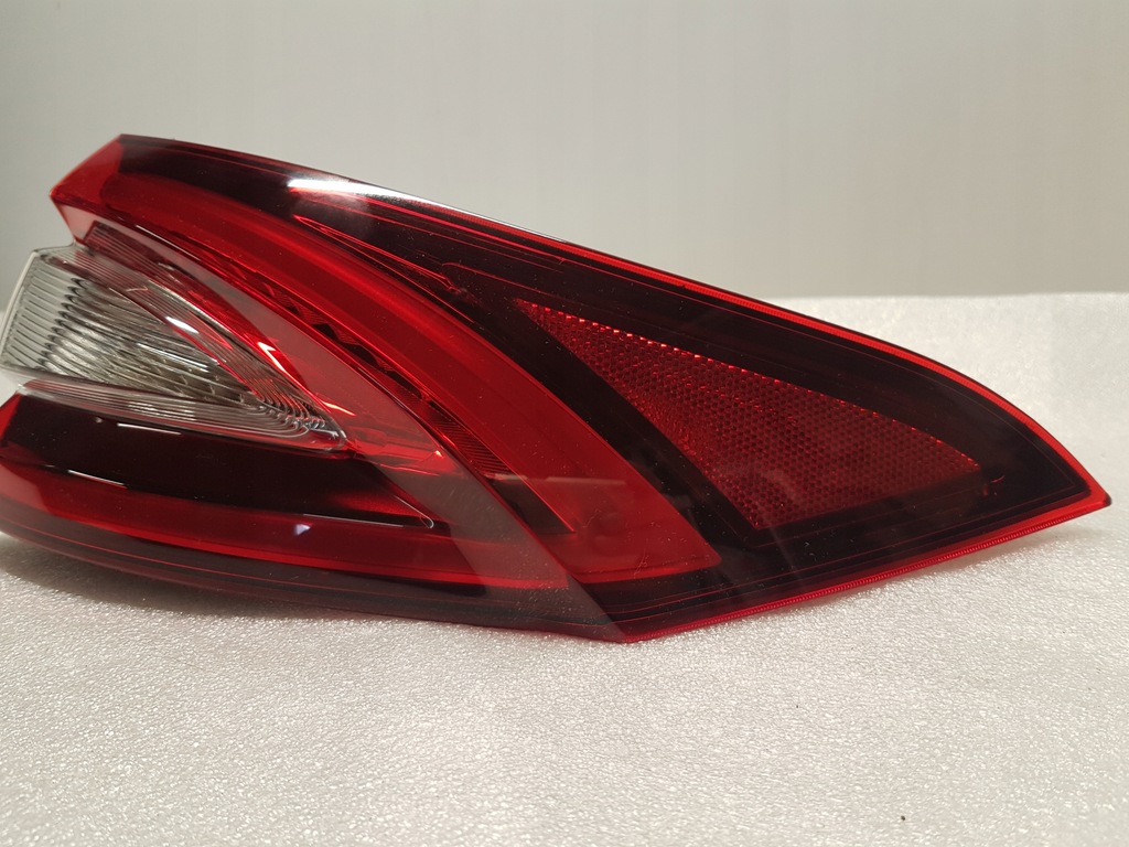 фото №3, Лампа задняя правая maserati levante 670106830