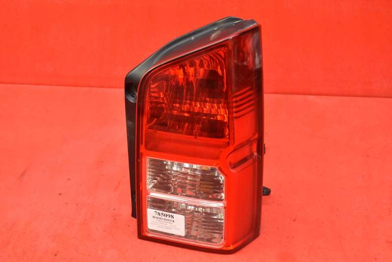 фото №1, Лампа права задня задня 220-16550 nissan pathfinder r51 04-10