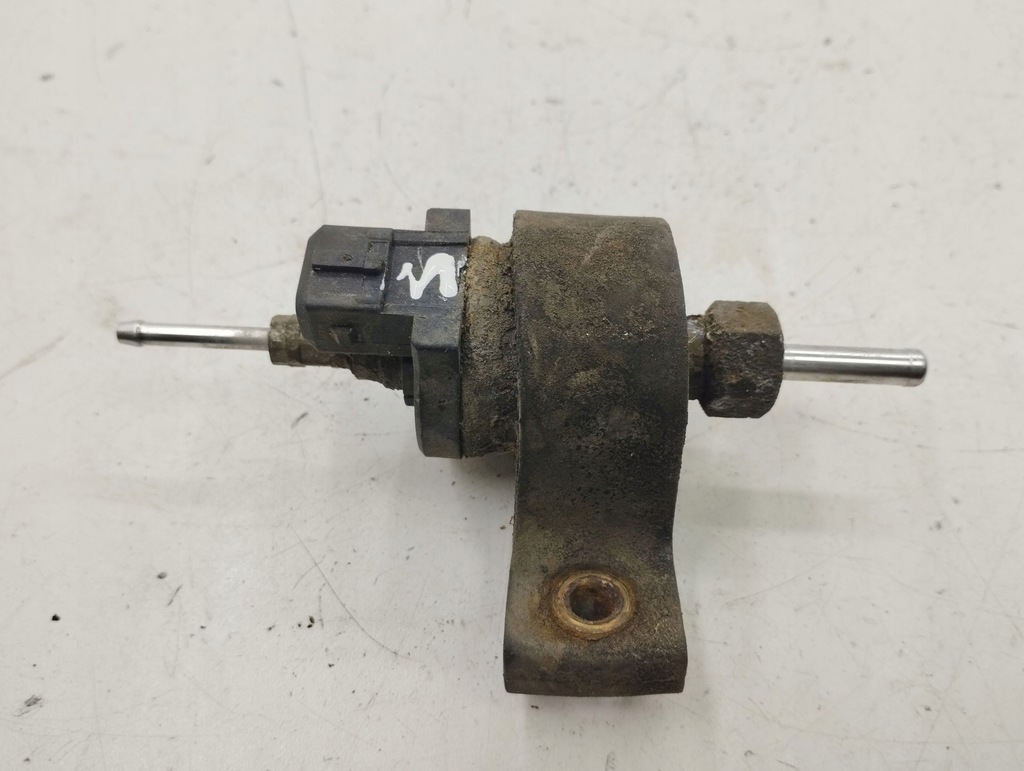 фото №2, Mazda 5 2008 помпа пального webasto