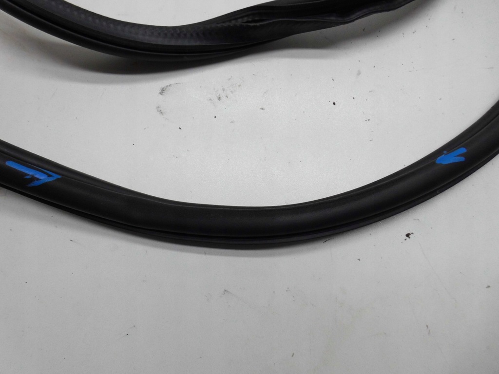 фото №2, Прокладка кузов дверь skoda rapid toledo iv левая передняя оригинал