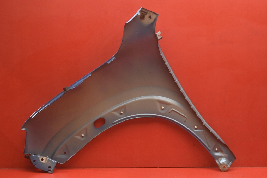 Крило правий перед передній niebieski dacia spring 21- в Україні