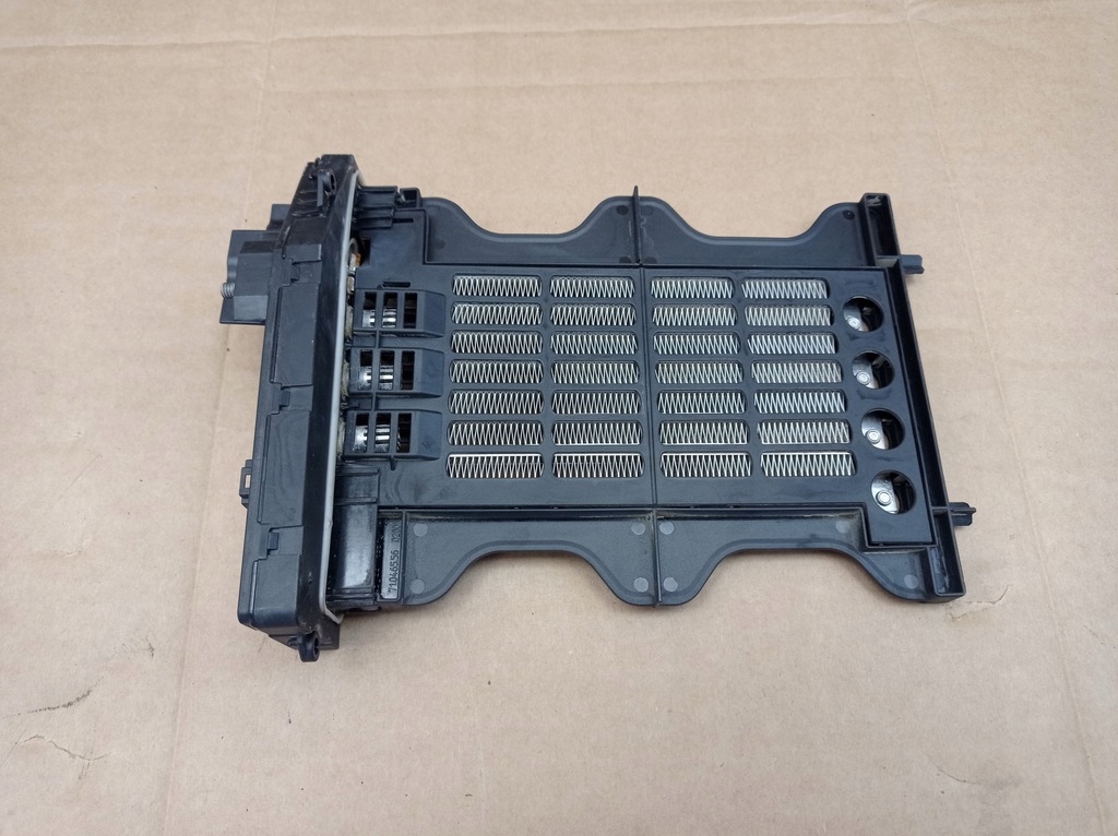 фото №1, Mercedes b-klasa w246 нагреватель отопителя