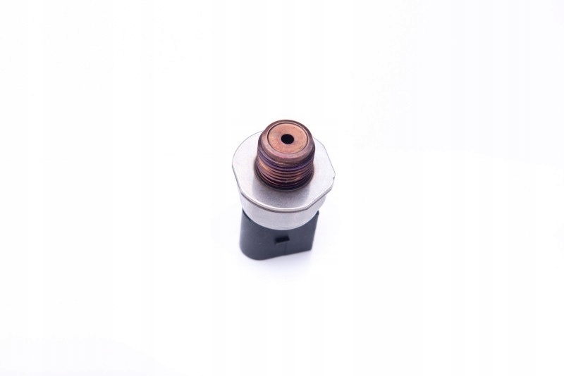 Датчик давления топливной  audi seat skoda vw Доставка