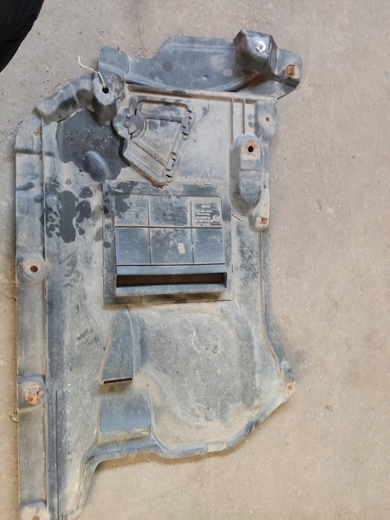 фото №4, Bmw e90 e91 x-drive плита захист pod коробка передач