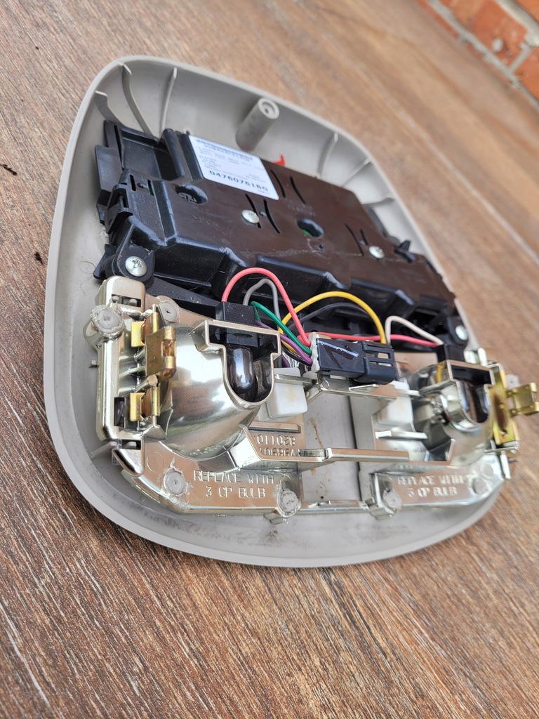 фото №15, Jeep cherokee kj лампа потолочный