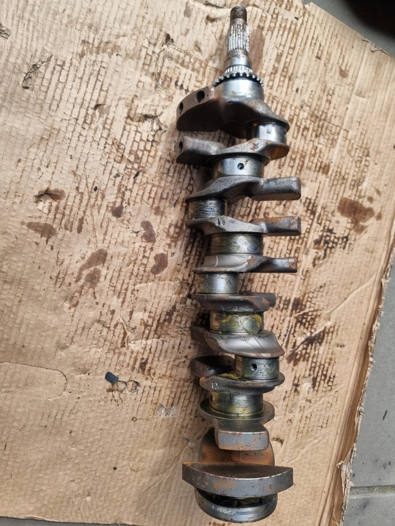 Купить Volvo 2.0 wał коленчатый 31258389