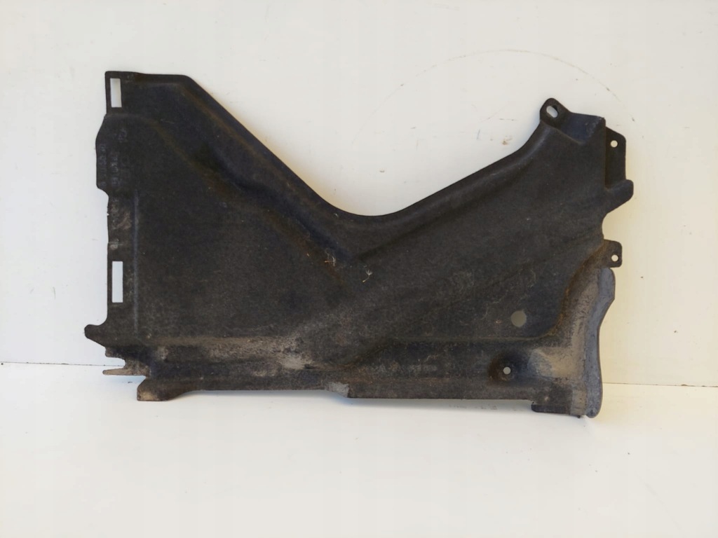 фото №1, Audi a6 c7 4g0 kombi защита плита подвеска правая