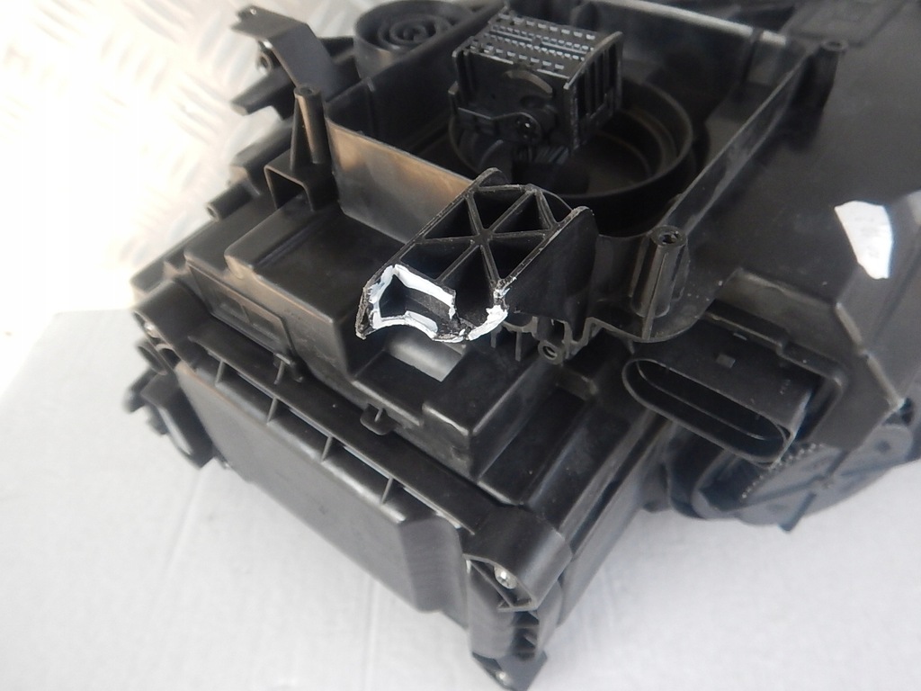 фото №6, Vw t-roc правая лампа full led перед 2ga941036d