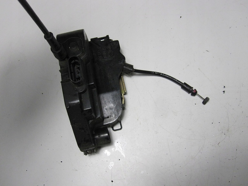 фото №7, Замок дверь перед правый renault scenic ii 05r 4pin