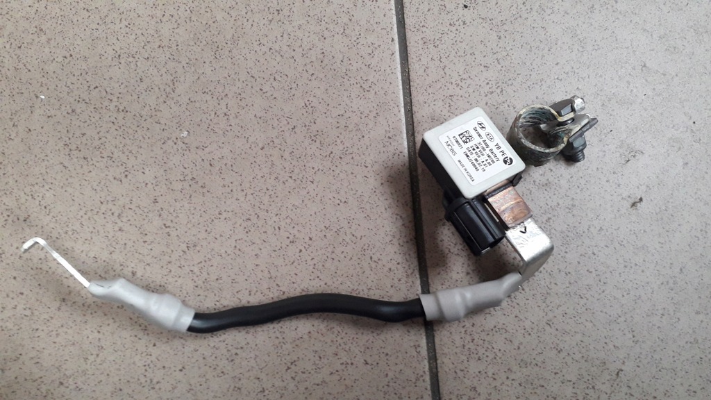 фото №1, Kia stonic 2020r lift 1.0t кабель клемма минусовая