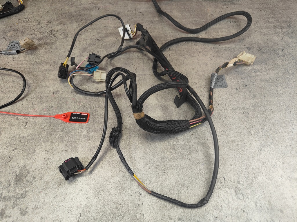 фото №8, Bmw e46 cabrio жгут электрическая складного крыша 8243267 8269087