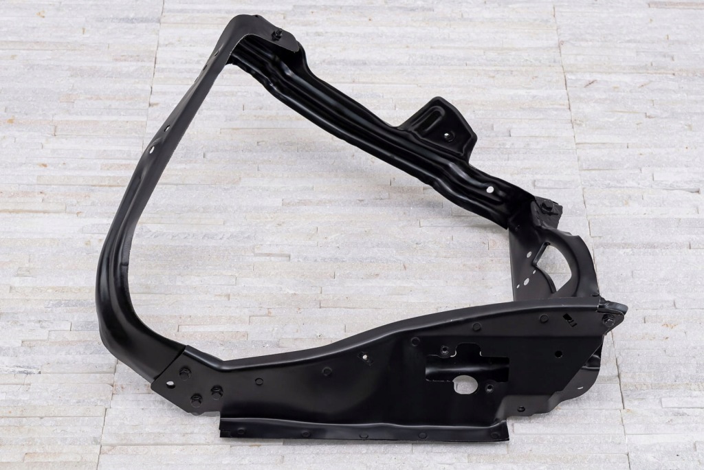 Mercedes r klasa 2005-13 кронштейн фара левая Недорого