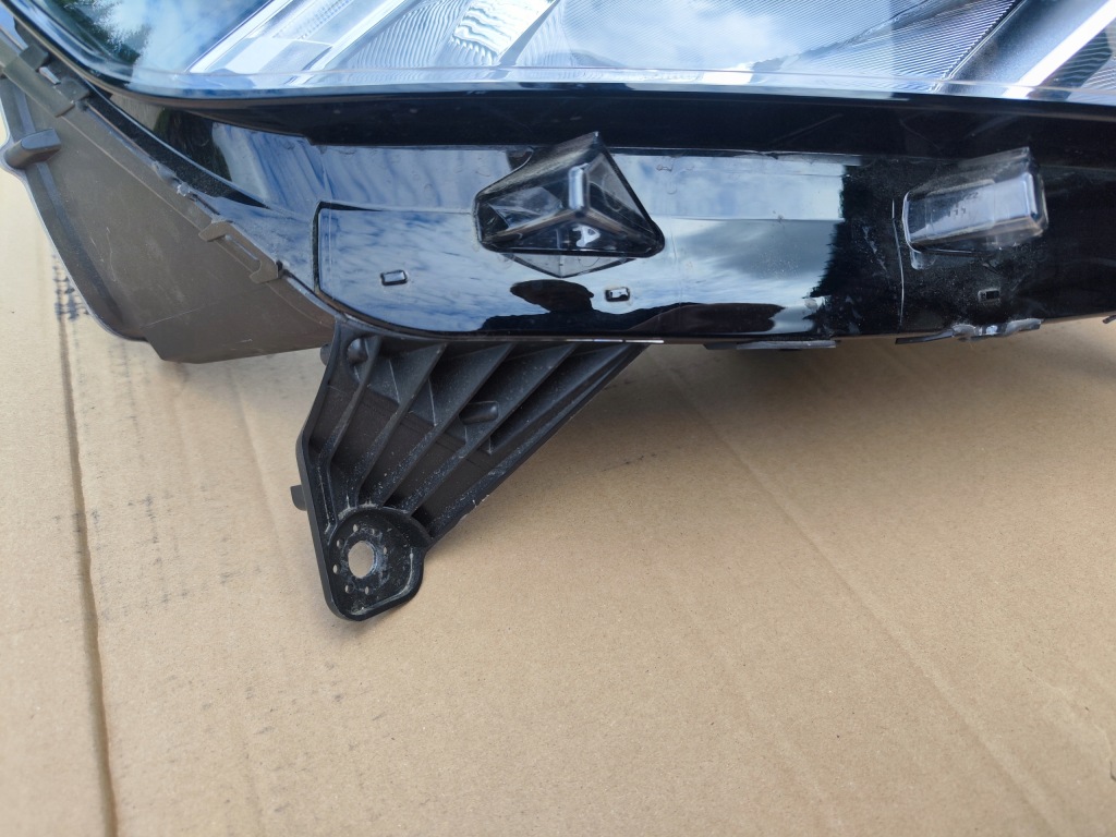 фото №9, Dacia sandero iii jogger права лампа перед full led передня 260101940r