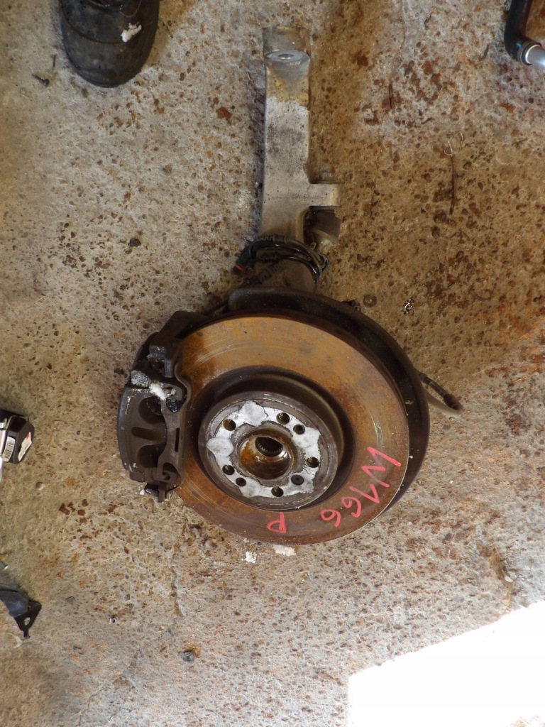 фото №1, Поворотный кулак правая передняя mercedes ml w166