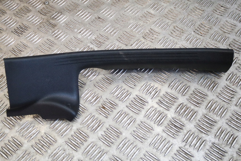 Купить Накладка пластик mercedes glc a2536860100