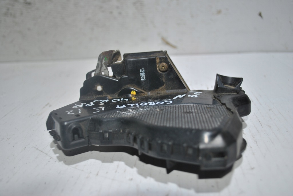 фото №6, Замок дверь правый перед toyota corolla e12 2 pin