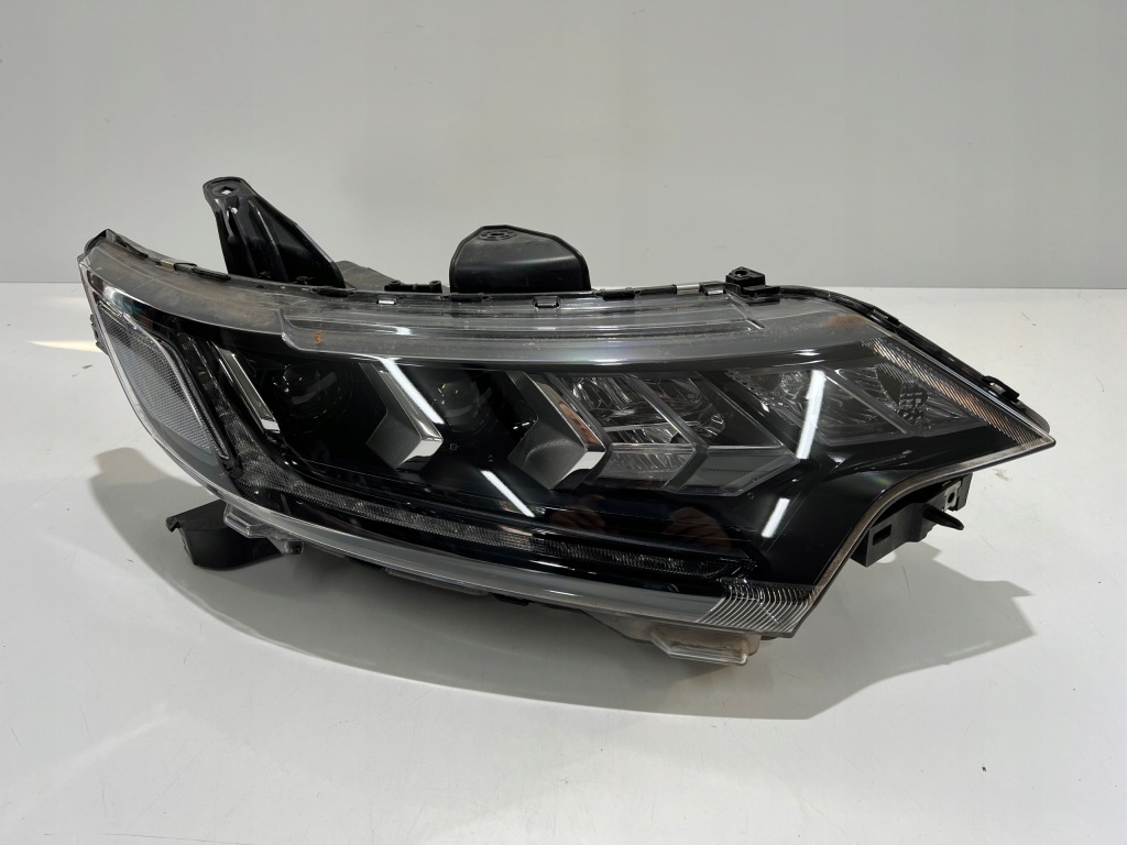 фото №1, Лампа права full led mitsubishi outlander iii lift